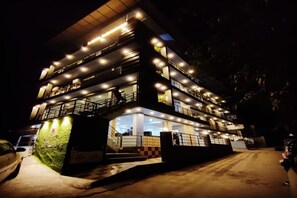 Front of property - Hotel Doon IT Park (Dehradun)