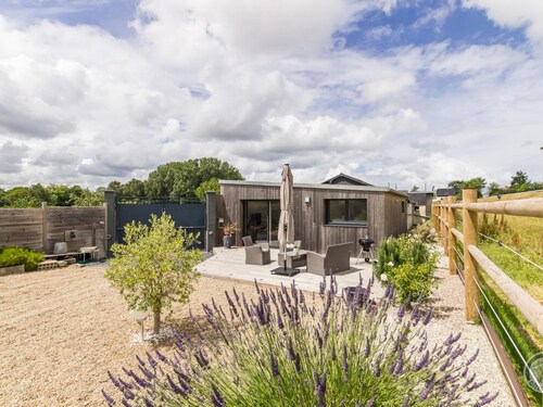 Cozy house with terrace in Tourlaville