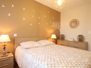 2 bedrooms, free WiFi