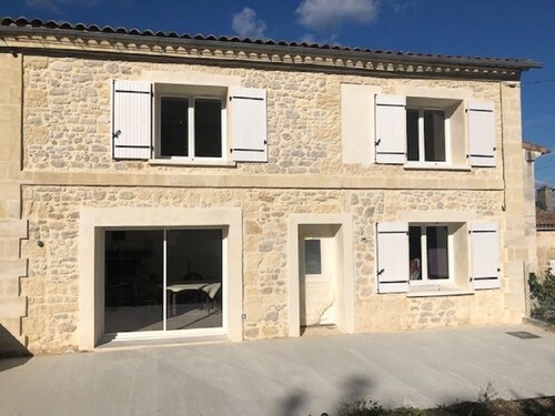 LA MAISON SIGNORET A LA CAMPAGNE MAIS PROCHE DE BORDEAUX