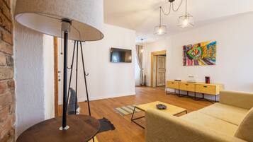 Appartamento Design | Con stile personalizzato, con arredamento individuale, tende oscuranti