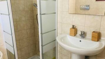 Doccia, set di cortesia gratuito, asciugacapelli, bidet