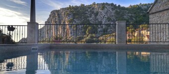 Rustic luxury villa Fulmin