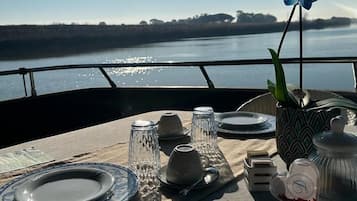 Gratis komplett frukost varje dag