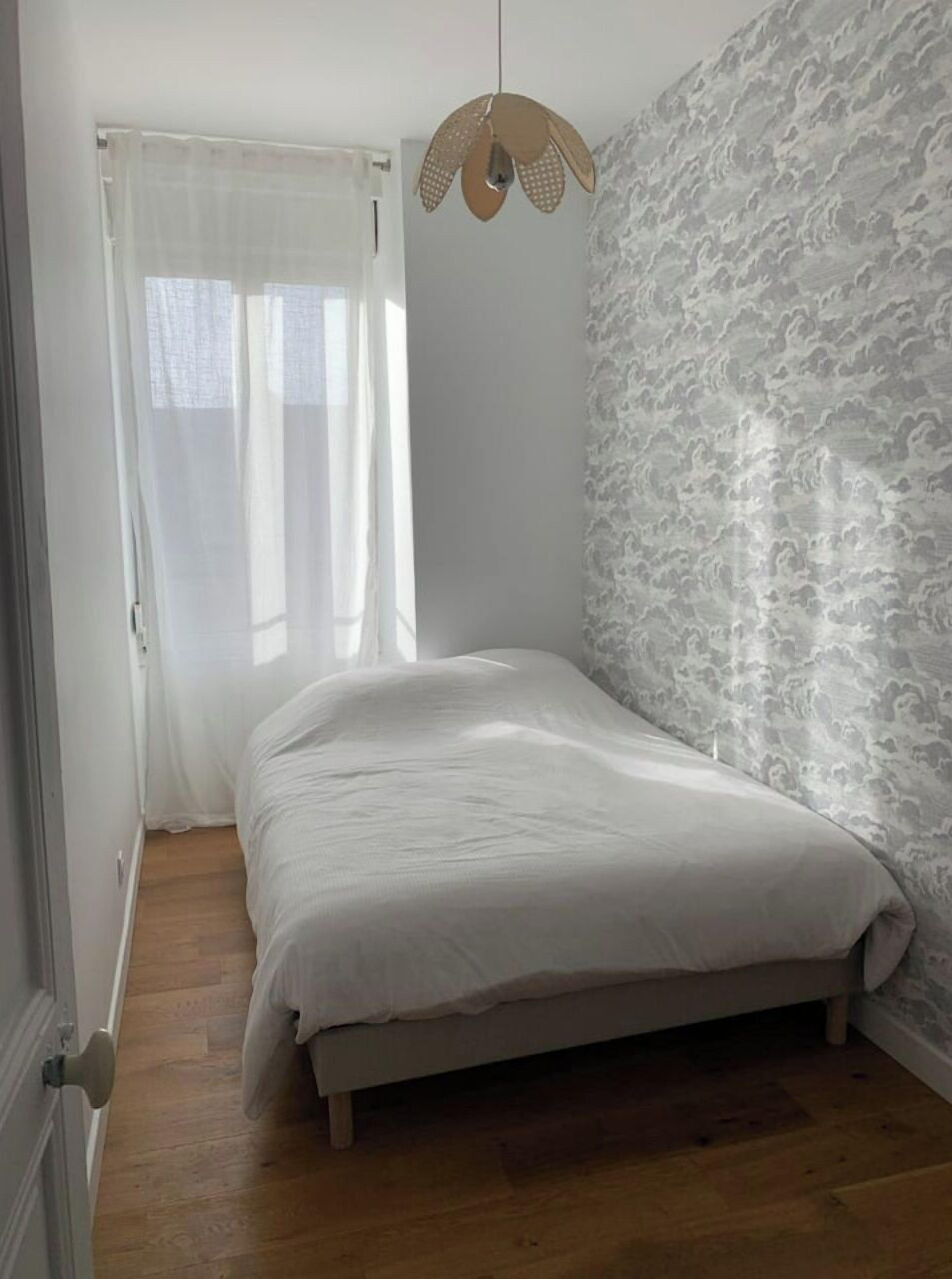 2 多间卧室、熨斗/熨衣板、旅行婴儿床、WiFi