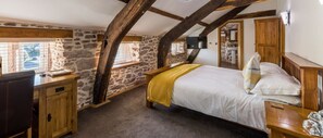 1 bedroom, soundproofing, free WiFi, bed sheets