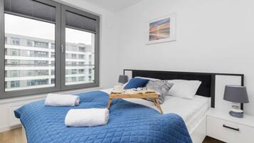 1 bedroom, desk, iron/ironing board, WiFi