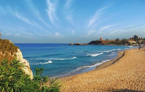 Town House, by Meta House!