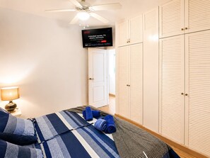 1 Schlafzimmer, Zimmersafe, Bügeleisen/Bügelbrett, kostenloses WLAN