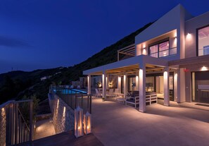 Property grounds - KATHISMA BAY VILLAS | VILLA OCEANOS | LUXURY VILLA | PRIVATE POOL | VIEWS (Lefkada)