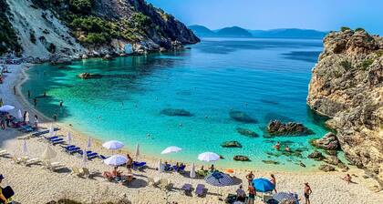 KATHISMA BAY VILLAS - VILLA OCEANOS - LUXURY VILLA WITH PRIVATE POOL