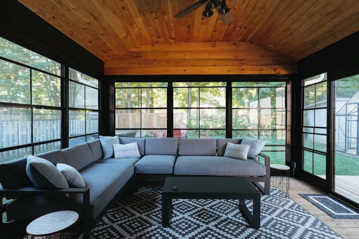 TV, fireplace, streaming services