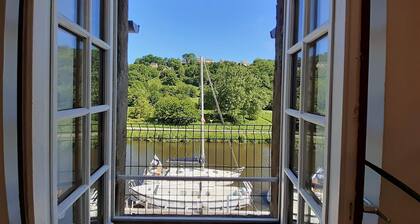 Vue sur le Port de Dinan en Bretagne