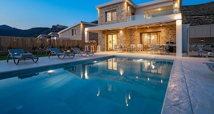 New Villa★Prive Pool★Walk to all & Falasarna beach★FREE Daily Breakfast