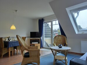 Fernseher, Stereoanlage