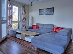 Fernseher, Stereoanlage