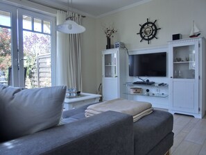 Fernseher, Stereoanlage