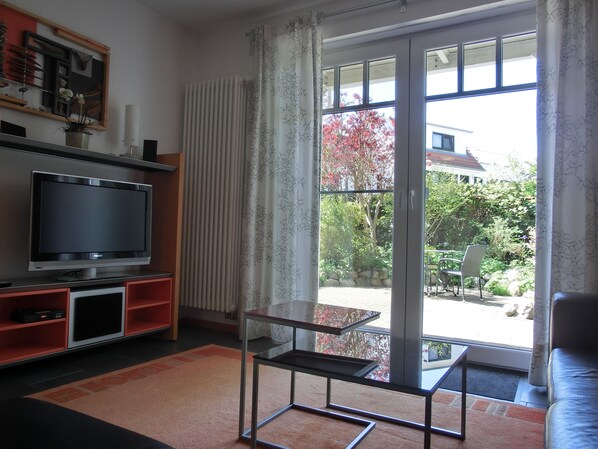 TV, stereo