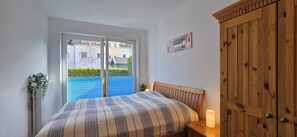 2 bedrooms