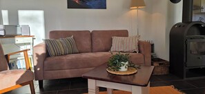 Fernseher, Kamin, Stereoanlage