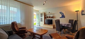 Fernseher, Stereoanlage