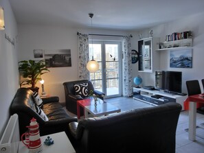 Fernseher, Stereoanlage