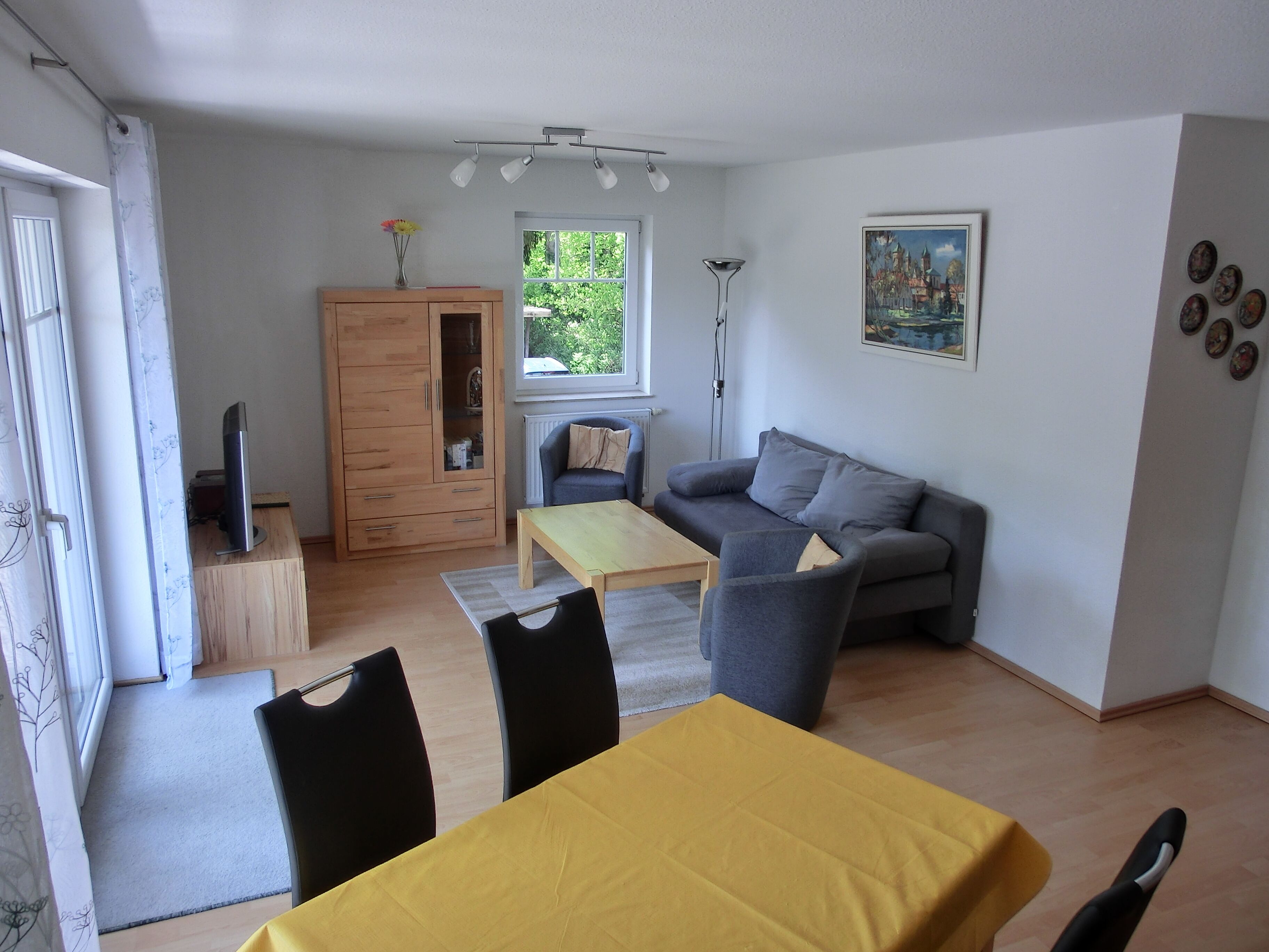 Moderne Strandnahe 3-zimmer-ferienwohnung Für Bis 4 Pers. Mit Wlan - Rostock