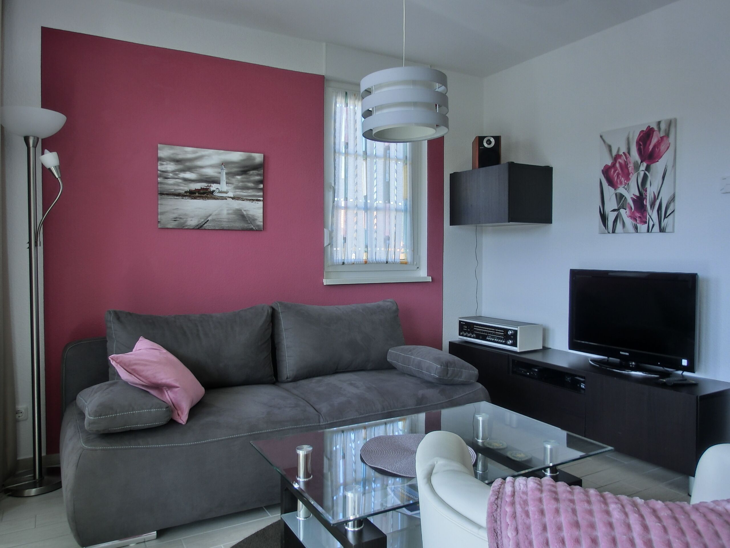 Fernseher, Stereoanlage