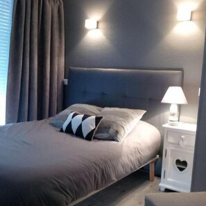 Classic Double Room | Free WiFi - Chez l'ahumat (Aire-sur-l'Adour)