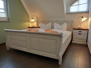 4 bedrooms, free WiFi