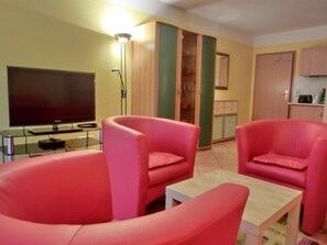 Fernseher, Stereoanlage