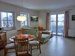 TV, stereo - 2-zi.-fewo für 4 Personen mit 2. OG mit Balkon (Graal-Müritz)