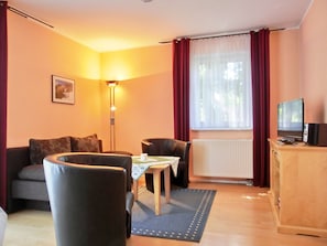 Fernseher, Stereoanlage