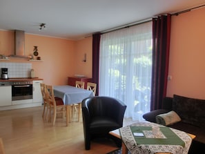Fernseher, Stereoanlage