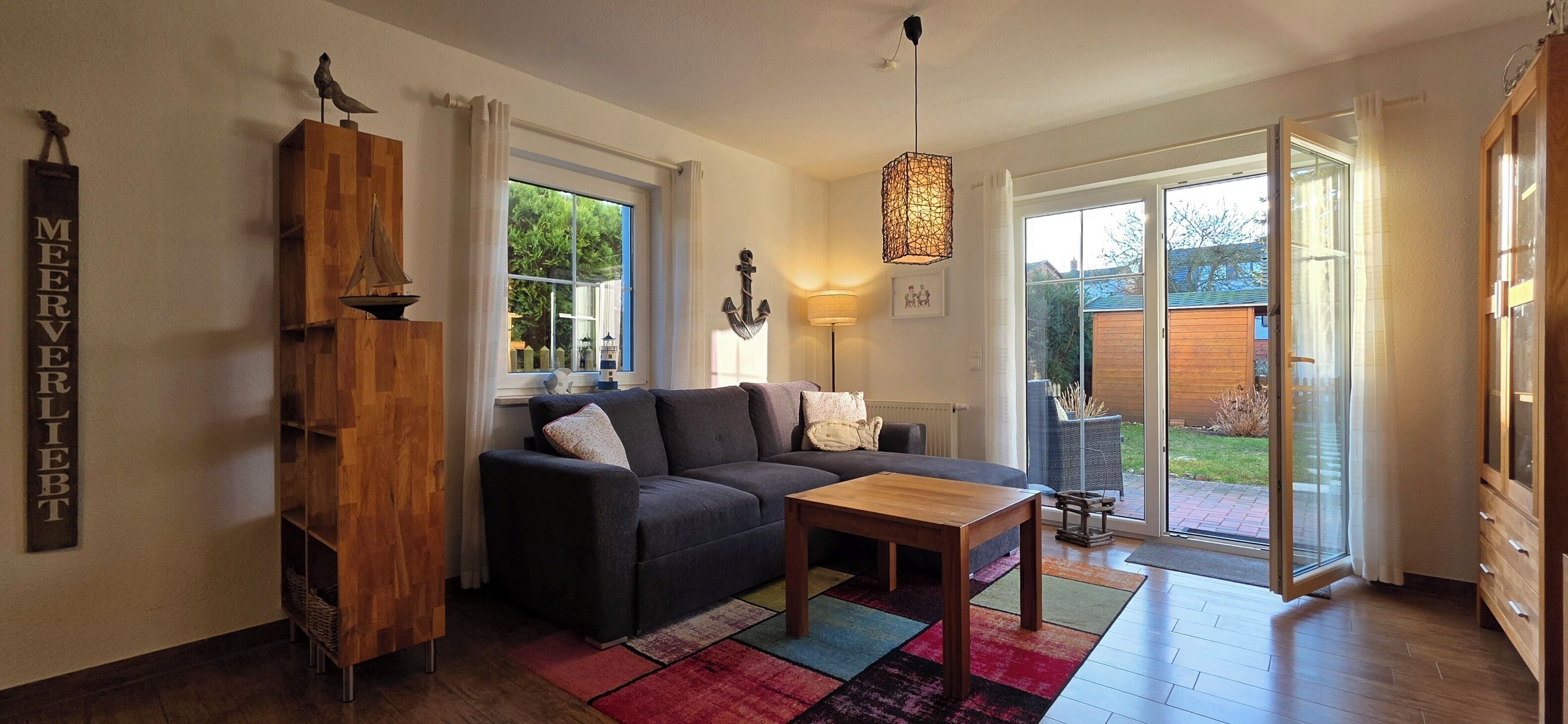 Fernseher, Stereoanlage