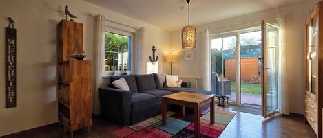 Fernseher, Stereoanlage