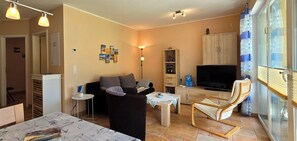 Fernseher, Stereoanlage