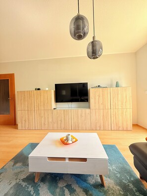 TV, stereo