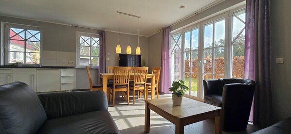 Fernseher, Stereoanlage