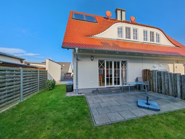 Exterior - Doppelhaushälfte mit ca. 95 m² Wohnfläche für 8 Personen (Graal-Müritz)