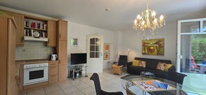 Fernseher, Stereoanlage