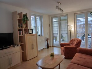Fernseher, Stereoanlage