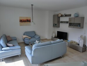 TV, stereo