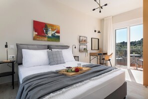 4 bedrooms, in-room safe, iron/ironing board, WiFi