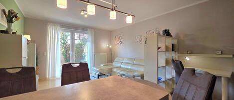 Télévision, chaîne hi-fi