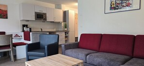 Interior - 2-room apartment for 3 pers. Ground floor with garden area (approx. 100 m²) with WLAN (Graal-Müritz)