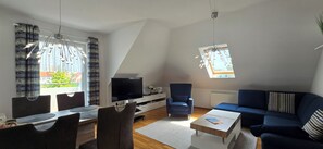 Télévision, chaîne hi-fi