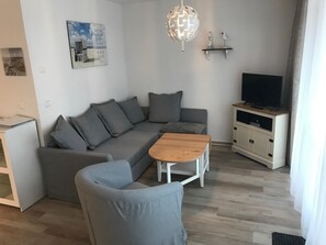 Fernseher, Stereoanlage