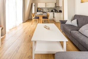 Fernseher, Stereoanlage