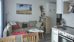 Living area - 2-zimmer-fewo für 3 Pers. im OG mit Wlan (Graal-Müritz)